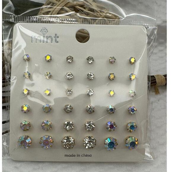Aurora Borealis Rhinestone Stud Earring Set 18 Pairs - NEW on Card - Never Worn - Picture 4 of 6